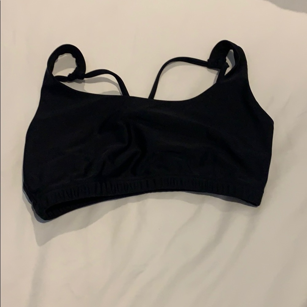Onzie black sports bra